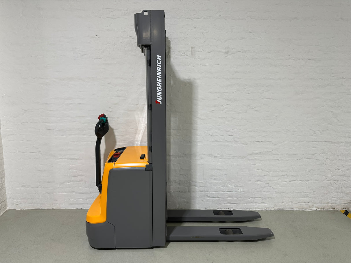 Jungheinrich EJC 216