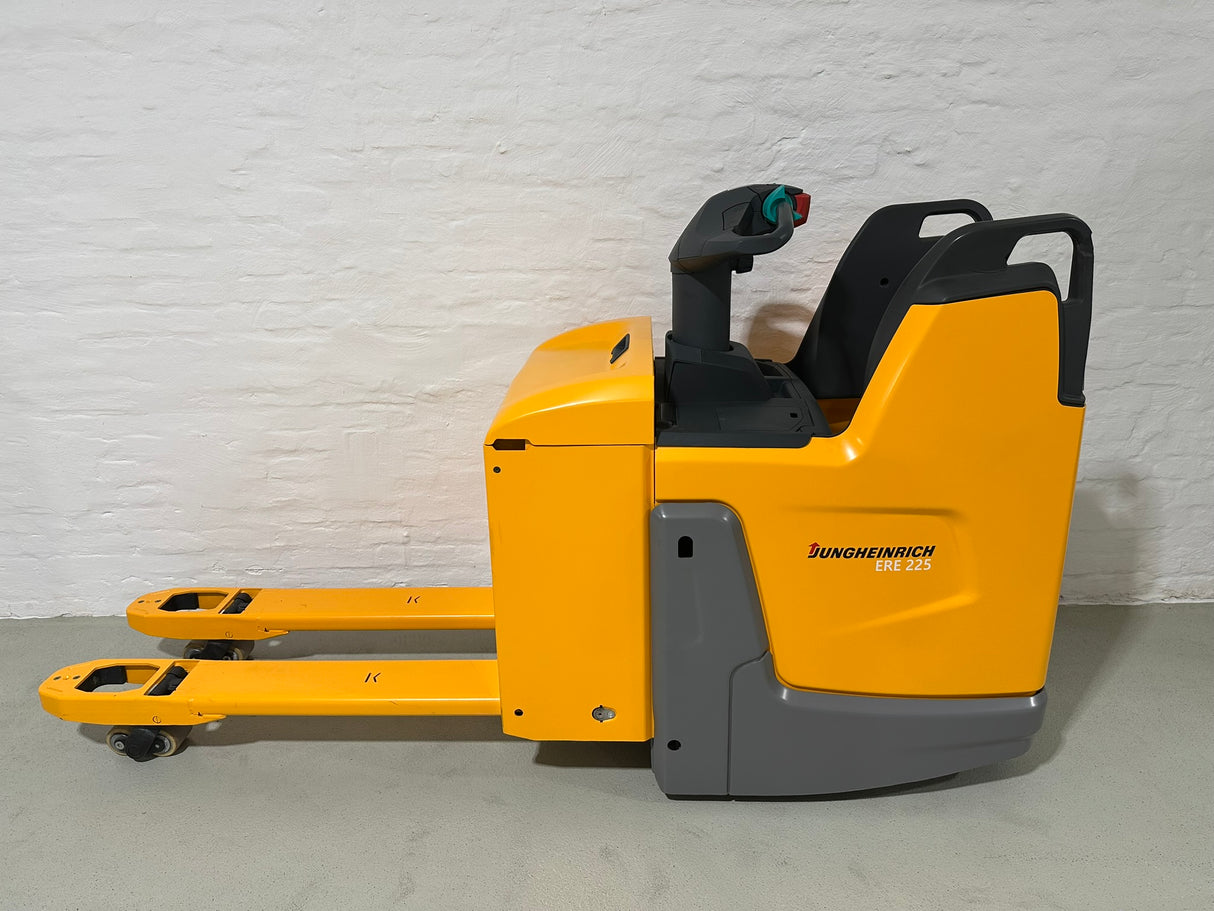 Jungheinrich ERE 225