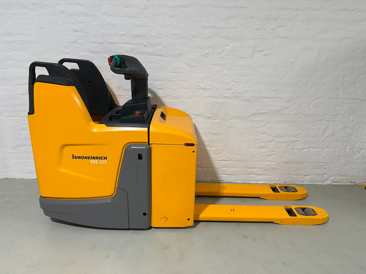 Jungheinrich ERE 225