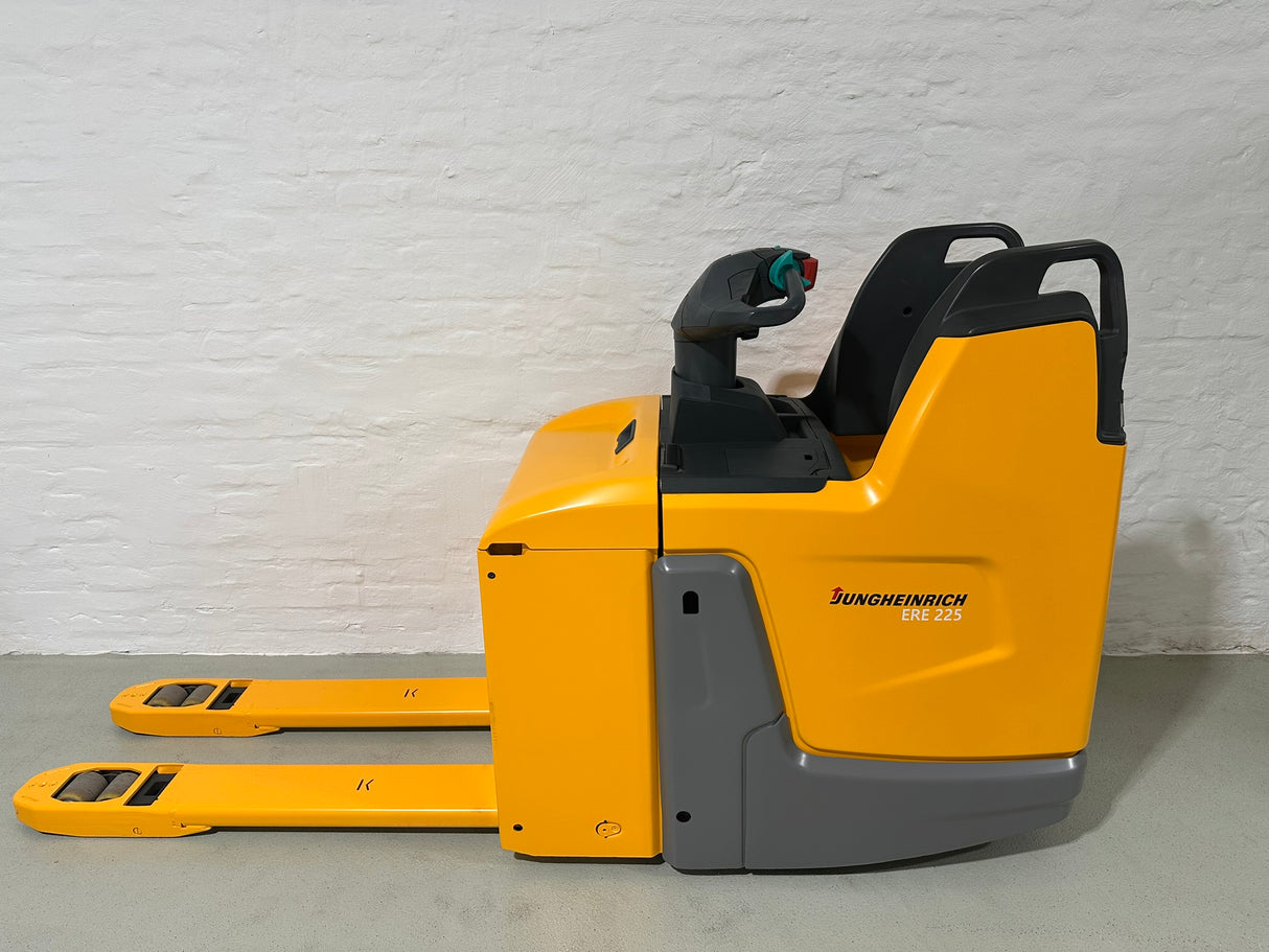 Jungheinrich ERE 225