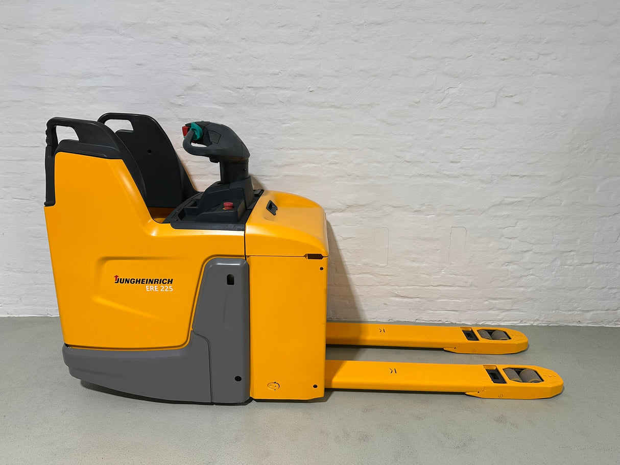 Jungheinrich ERE 225