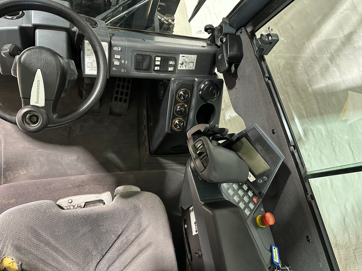 Jungheinrich TFG 430s | ISS/ZVG