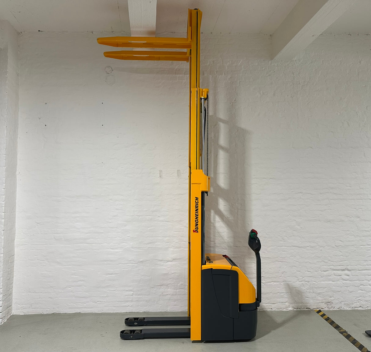 Jungheinrich EJC 214