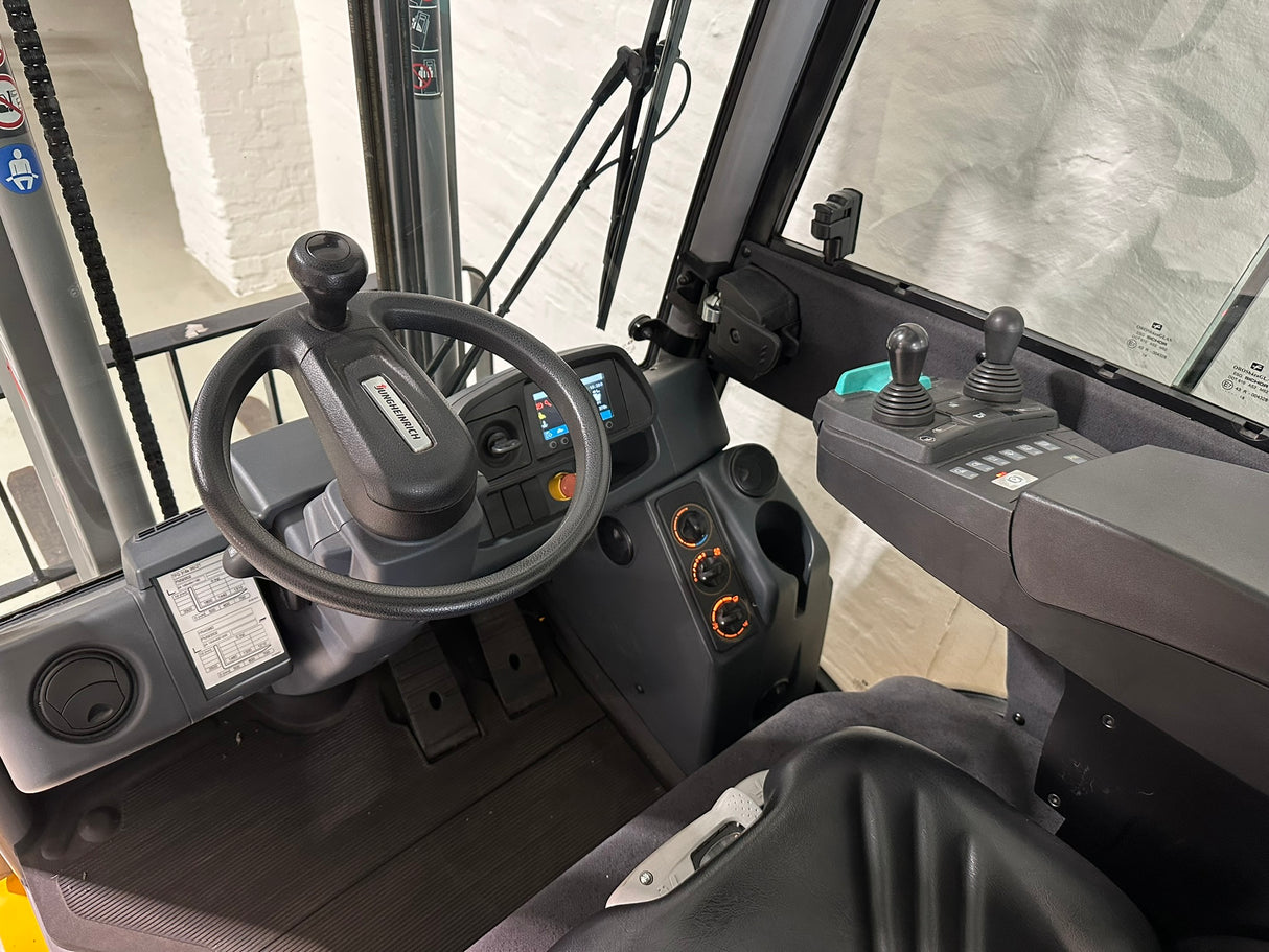 Jungheinrich TFG 316s