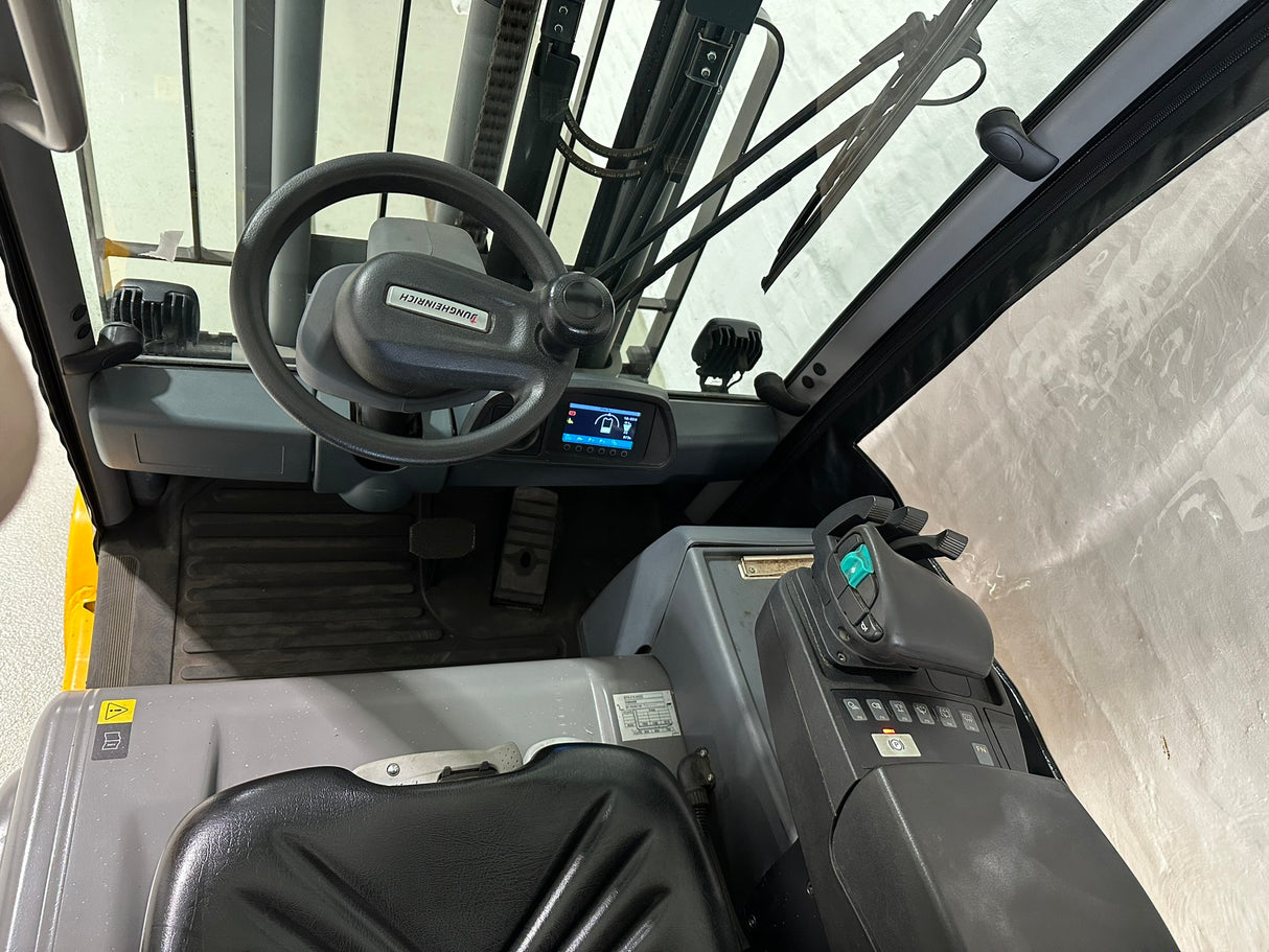 Jungheinrich EFG 215