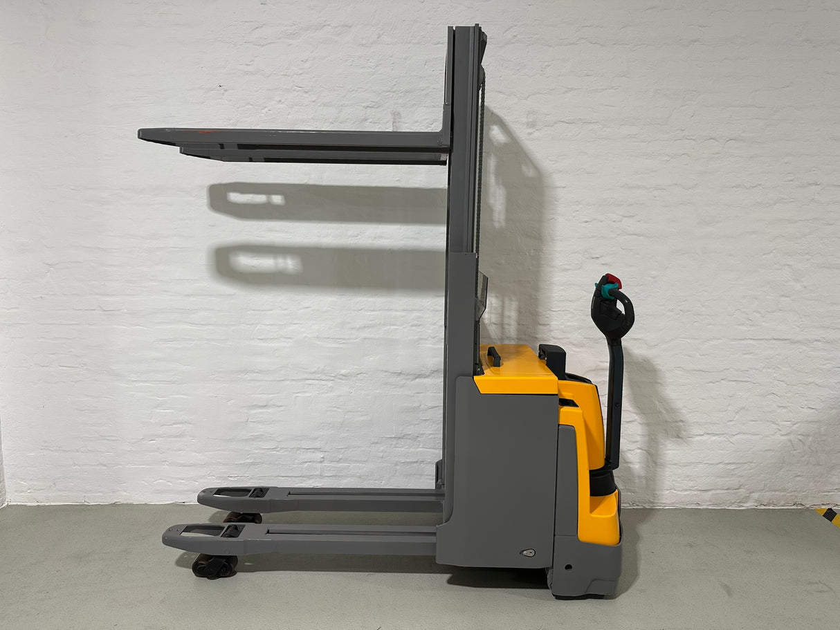 Jungheinrich EJD 220 | BAT24 NEU