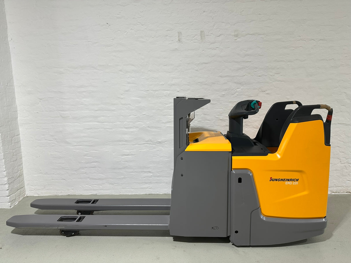Jungheinrich ERD 220 G1600