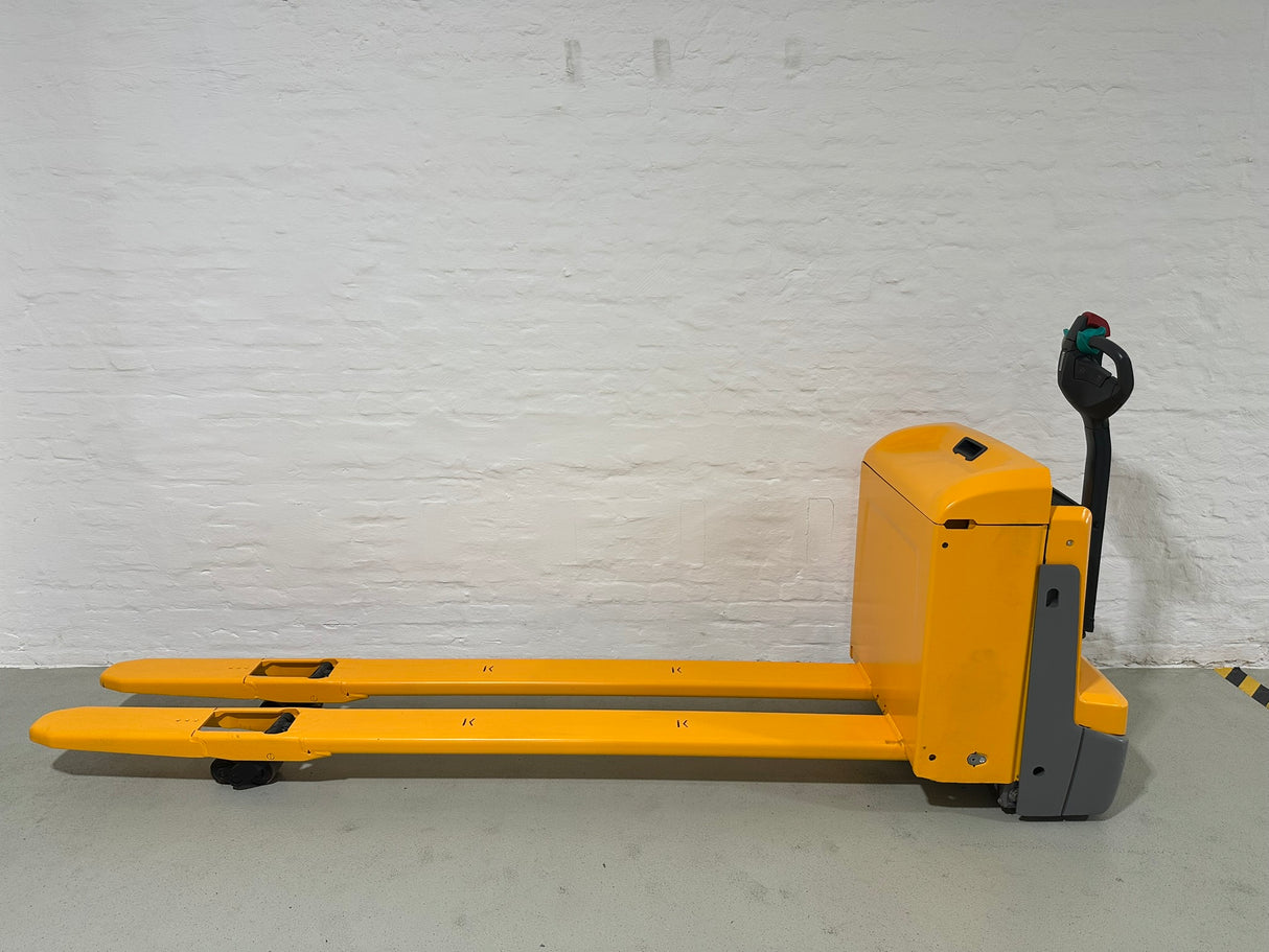 Jungheinrich EJE 222 G2400