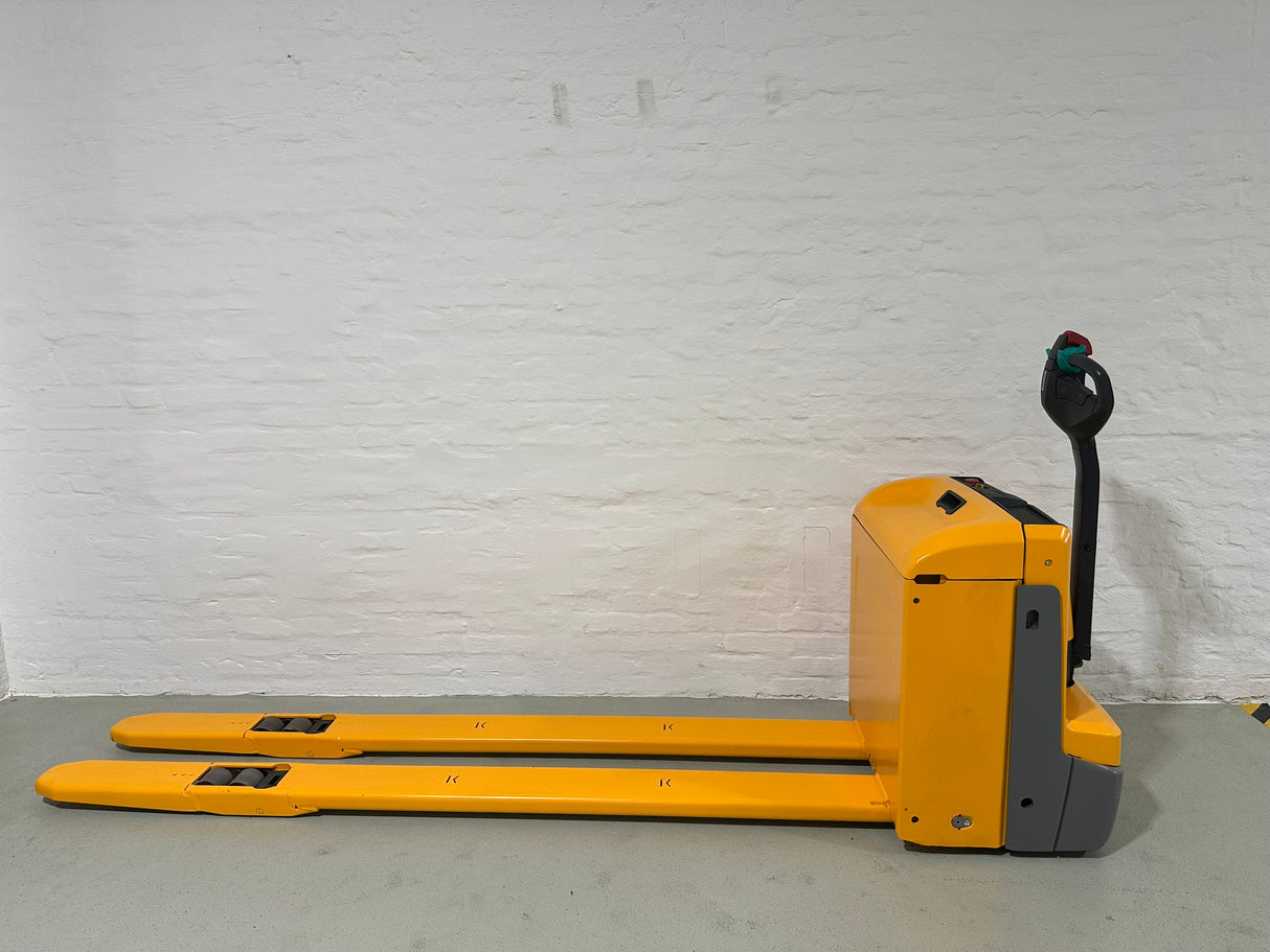 Jungheinrich EJE 222 G2400
