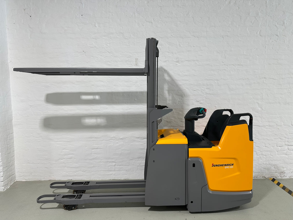Jungheinrich ERD 220 G1600