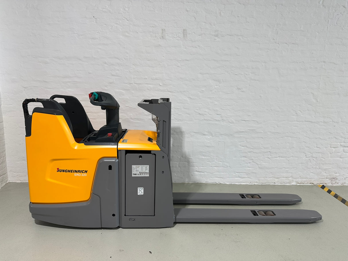 Jungheinrich ERD 220 G1600
