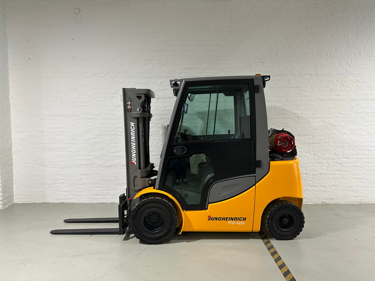 Jungheinrich TFG 425s | ISS