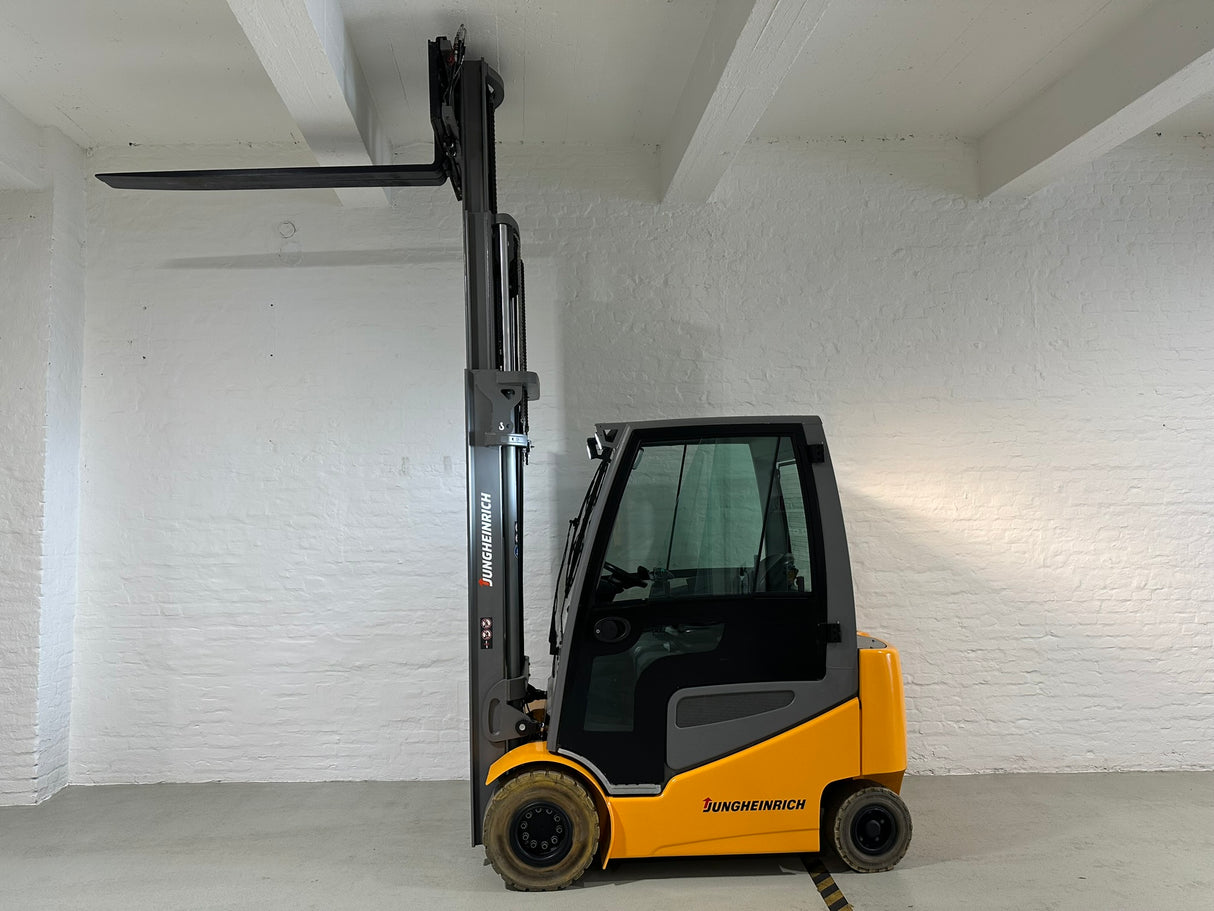Jungheinrich EFG 425ks | ISS
