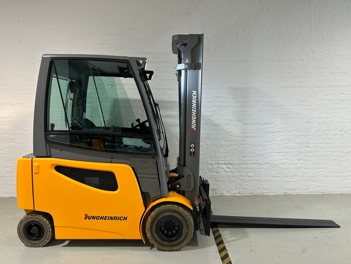 Jungheinrich EFG 425ks | ISS