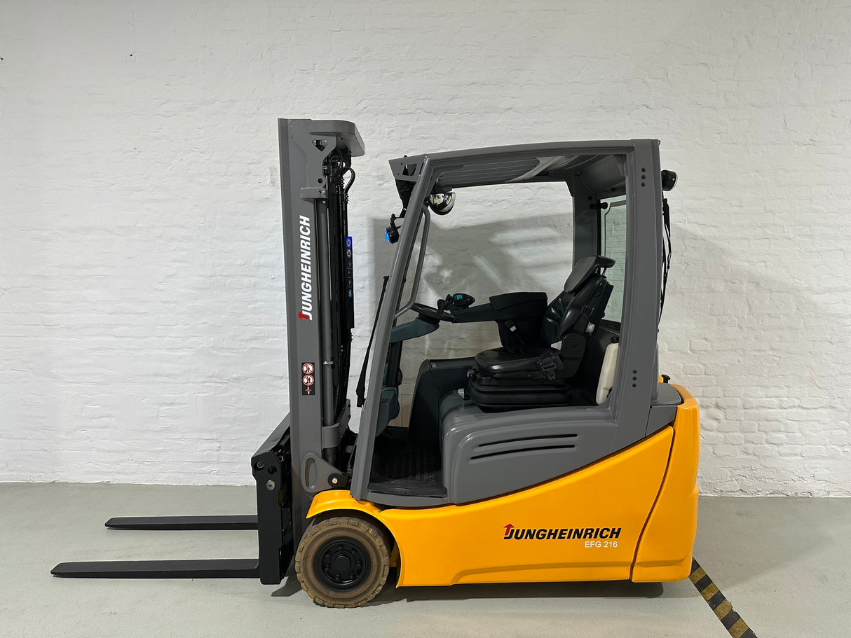 Jungheinrich EFG 216 | ZVG/ISS
