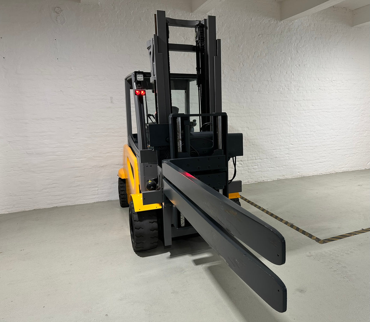 Jungheinrich EFG 550s | ZVG | DG | Bj. 2022