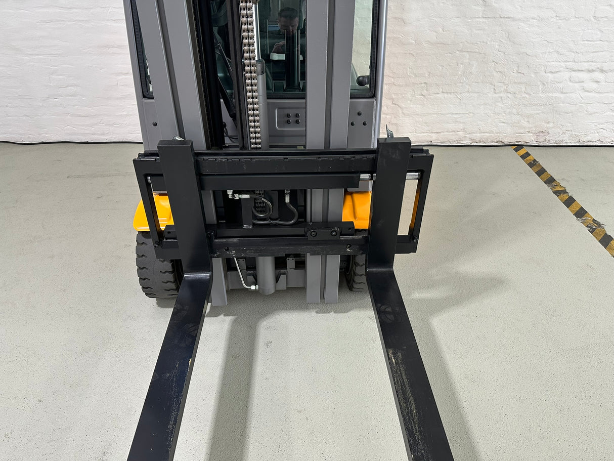 Jungheinrich EFG 213 | ISS