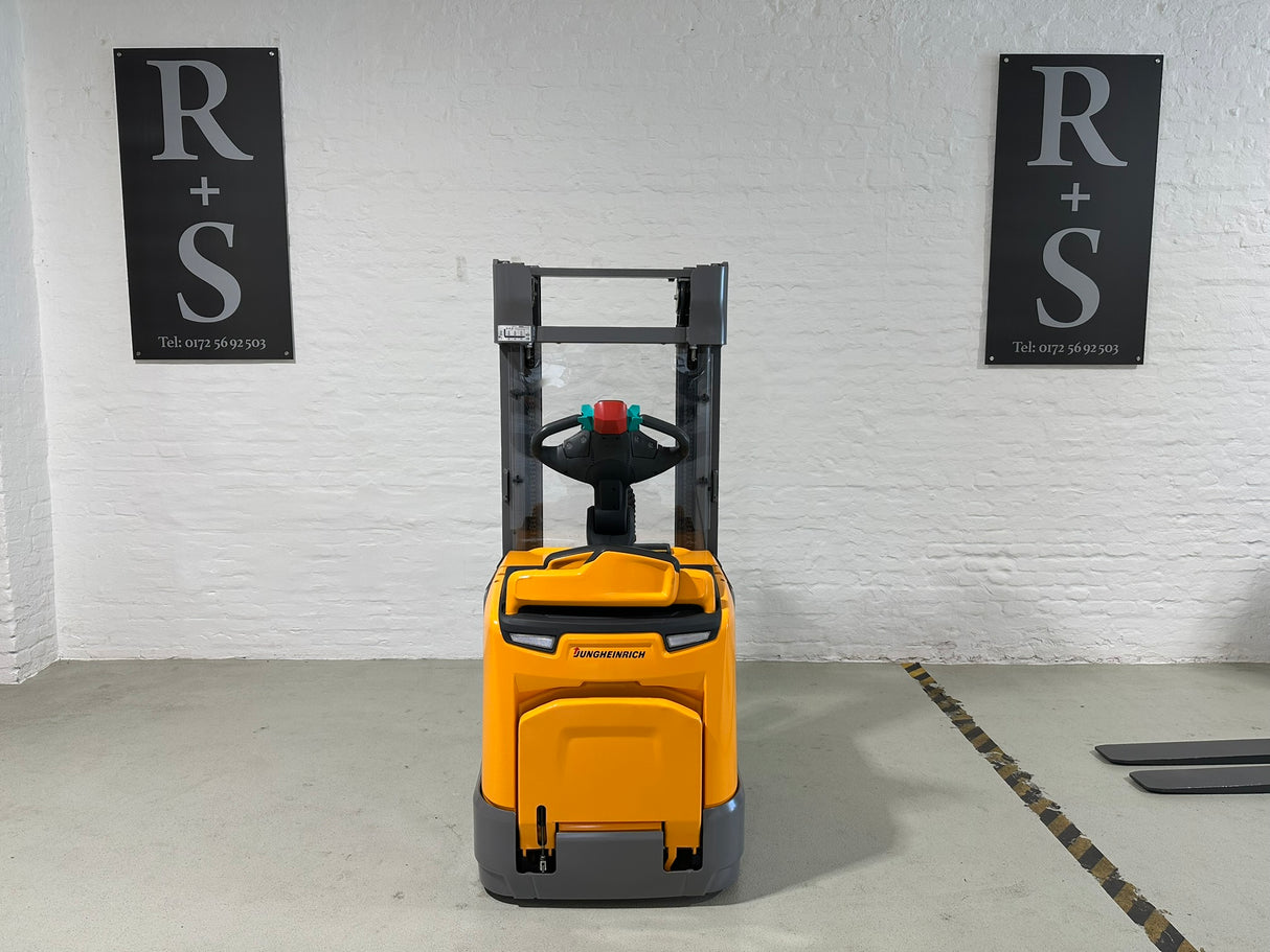 Jungheinrich ERC 214z | integrierte Waage (50kg)
