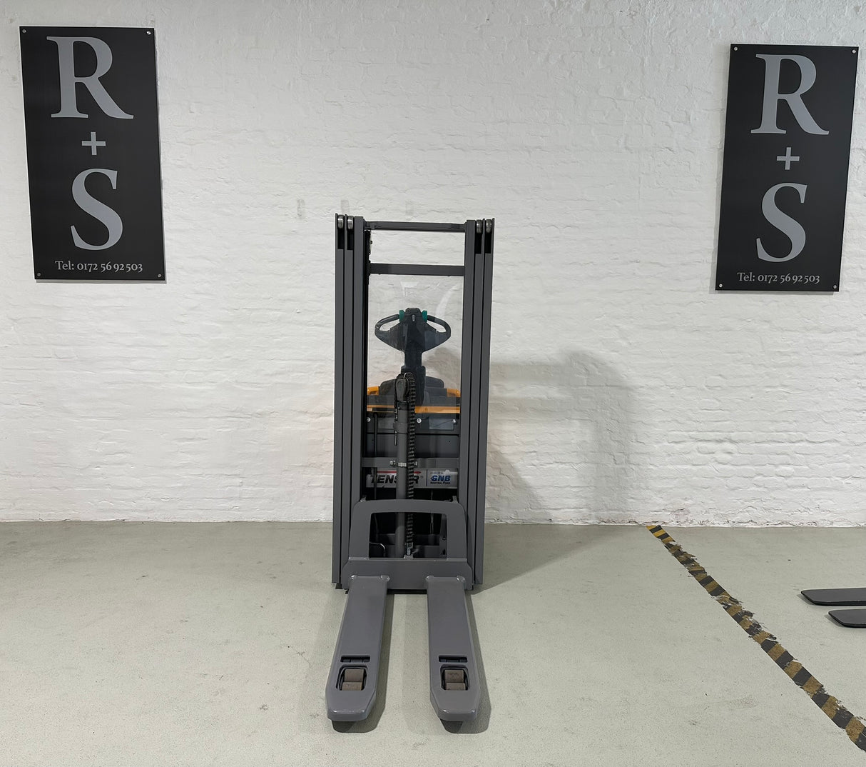 Jungheinrich ERC 214z | integrierte Waage (50kg)